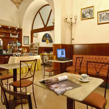 Assisi Hotel 3*