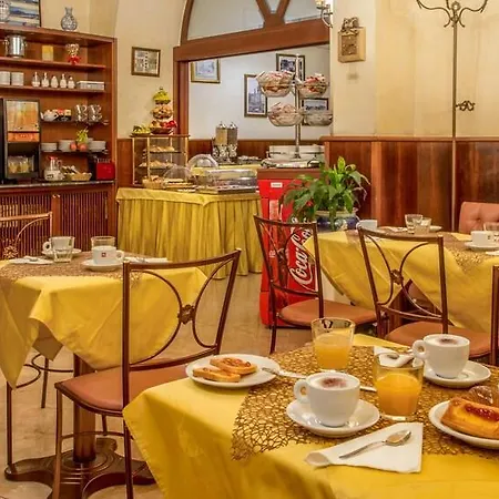 فندق Assisi