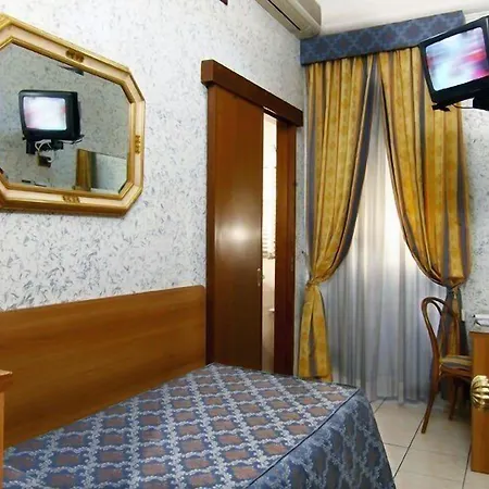 Assisi فندق 3*