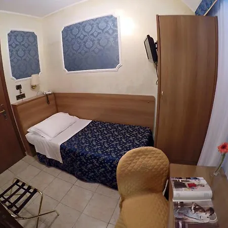 Ξενοδοχείο Assisi 3*