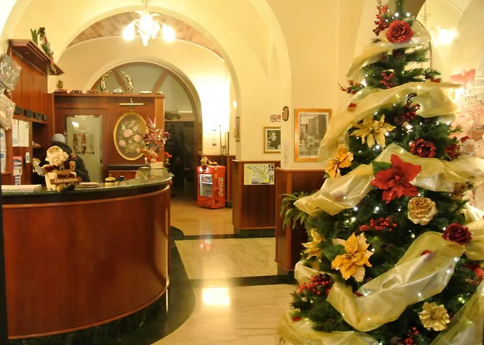 ホテル アッシジ 3*