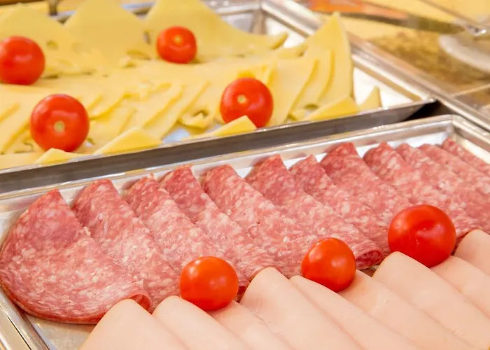 ホテル アッシジ 3*